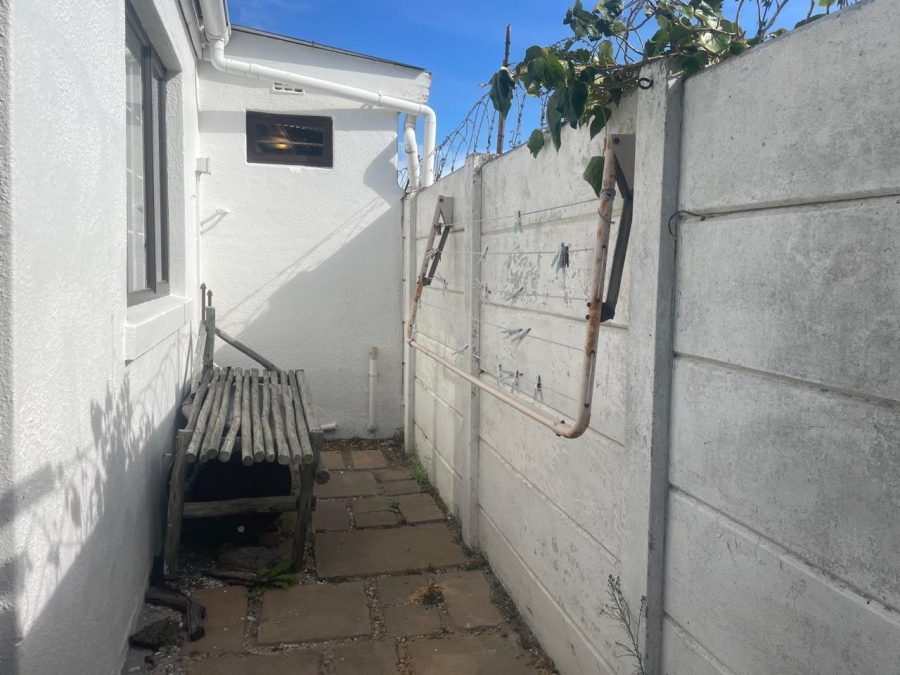 To Let 2 Bedroom Property for Rent in Simons Town Western Cape